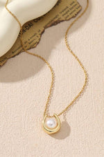TITANIUM STEEL NON-TARNISH PEARL U NECKLACE | 40NK327