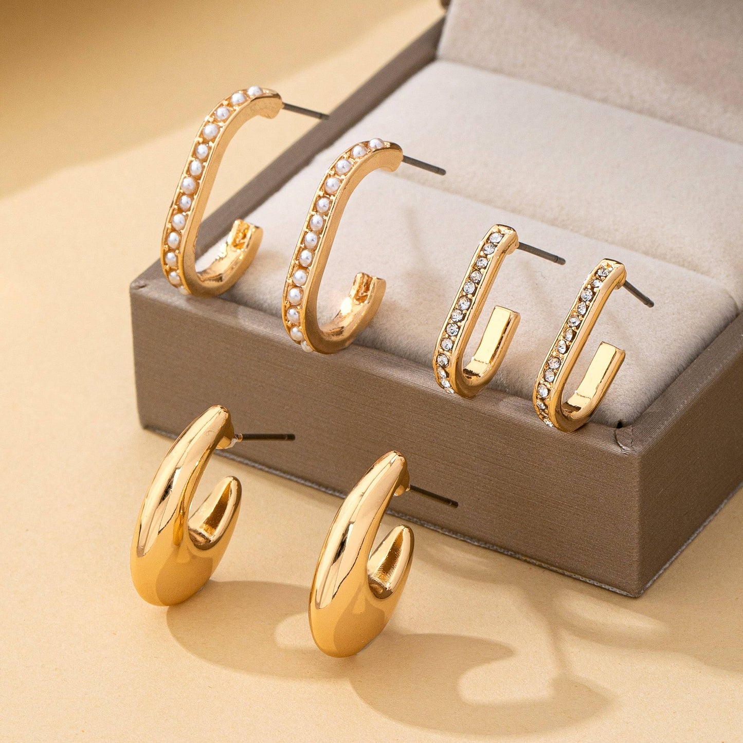 Rhinestone Pearl Huggie Hoop Trio Earrings | 80E62207