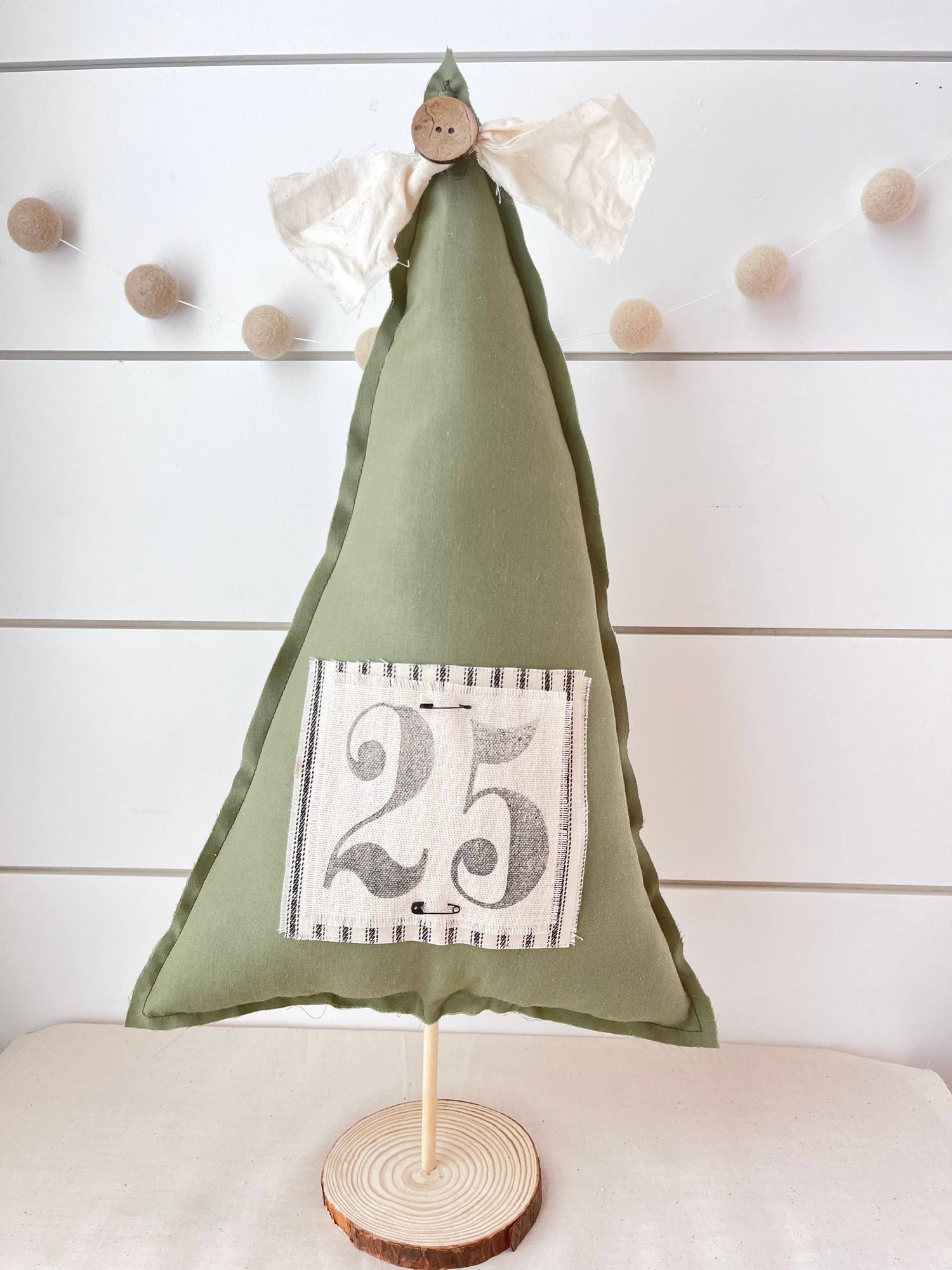 18" Primitive Vintage Christmas Tree Home Decor-Sage