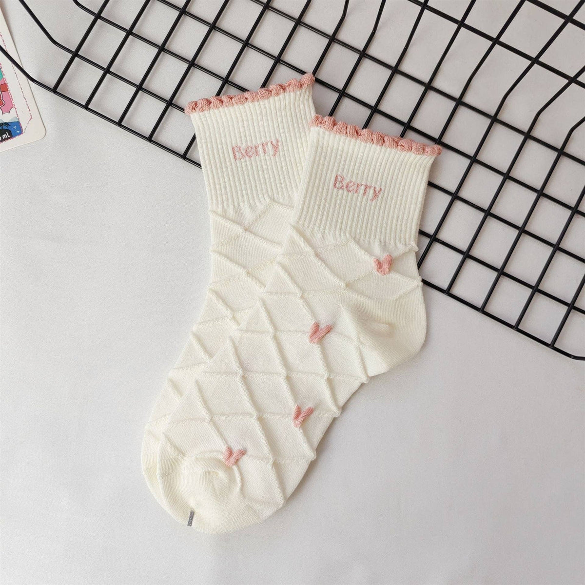 Rufia - Strawberry & Heart Pattern Crew Socks