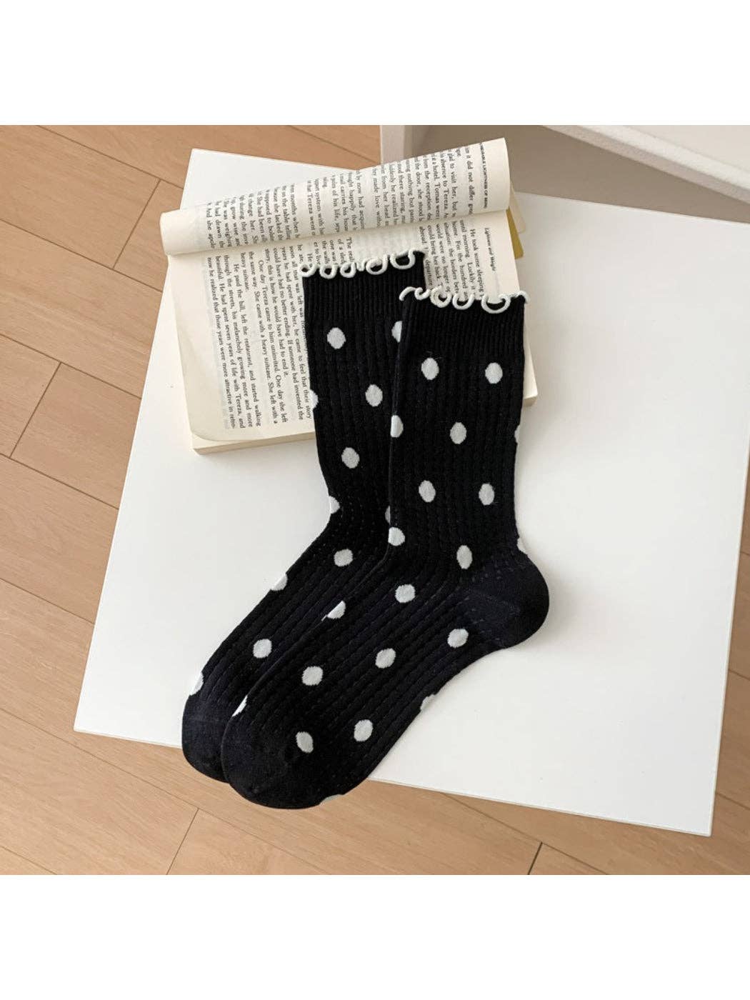Rufia - Polka Dot Ruffle Crew Socks