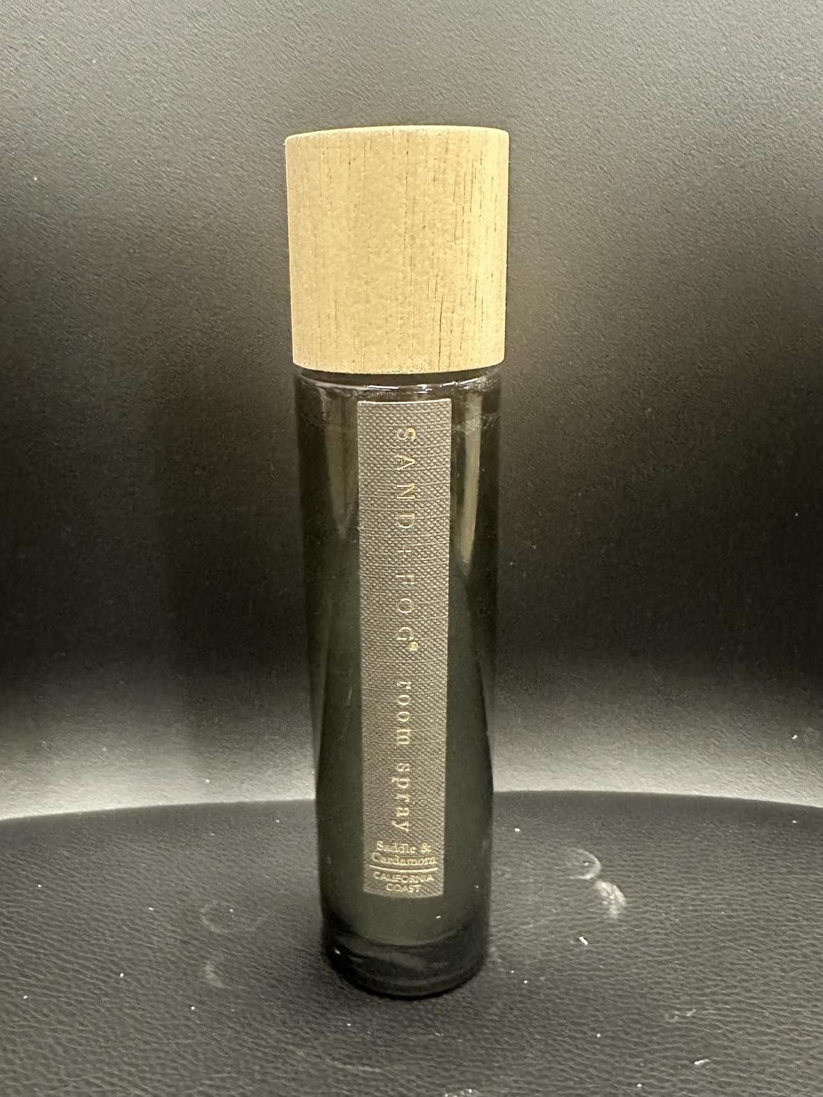 Sand & Fog Room Spray Saddle & Cardamom