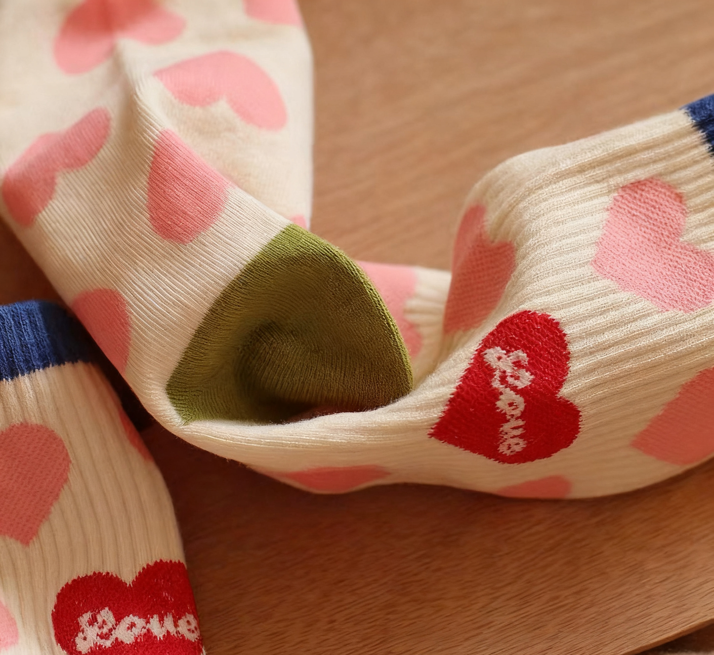 Texlina Women’s Cotton socks With Hearts and stripe patterns