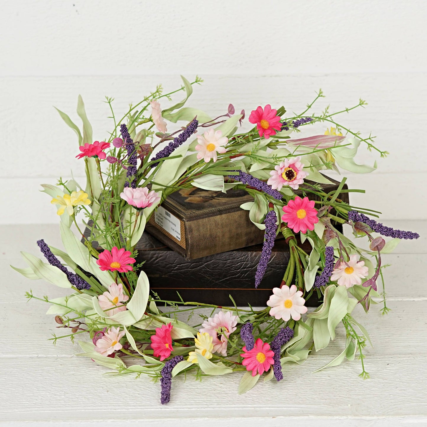 16in Wreath-Spring Mix Daisy
