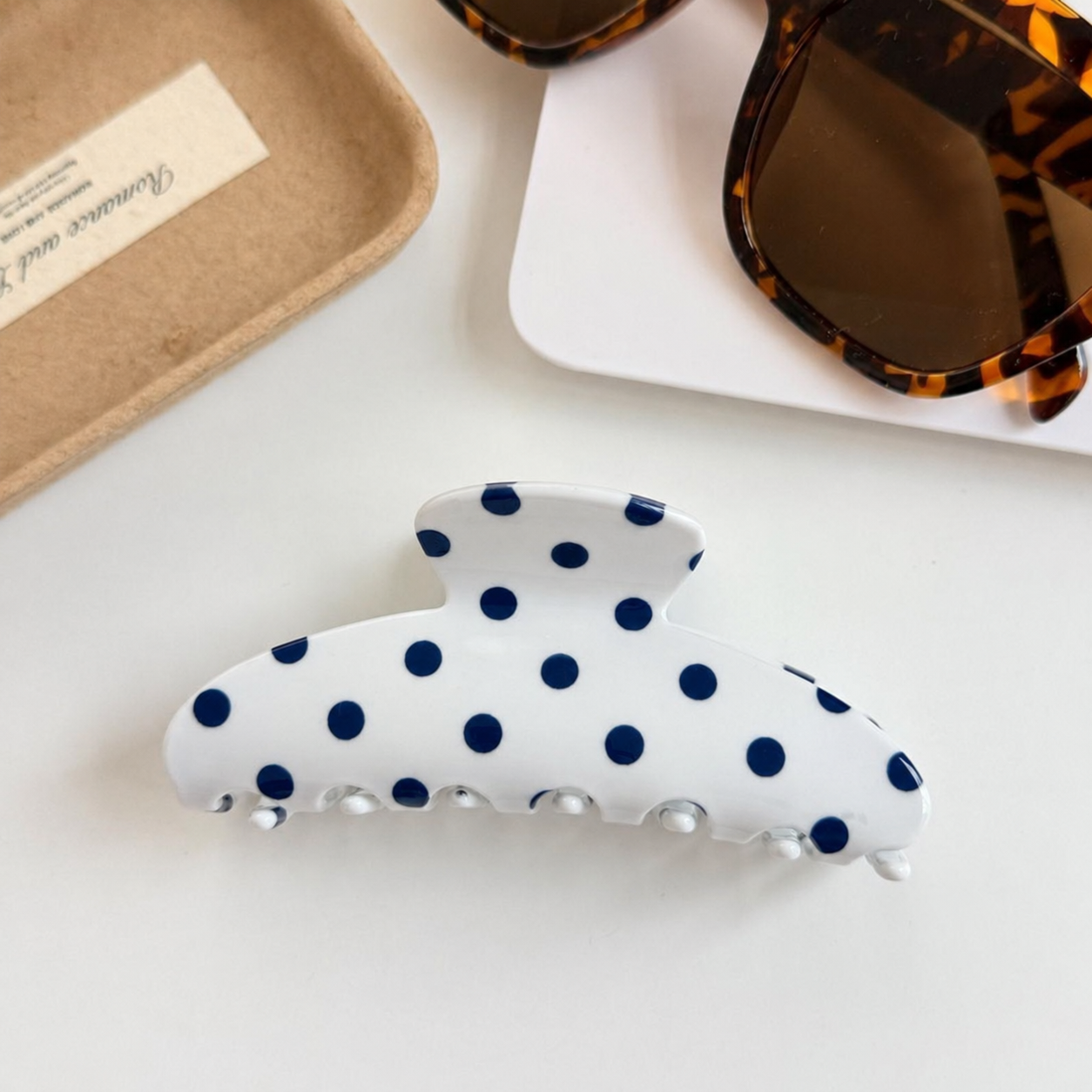 Retro Polka Dot Hair Claw - Glossy Spotted French | 40H1099