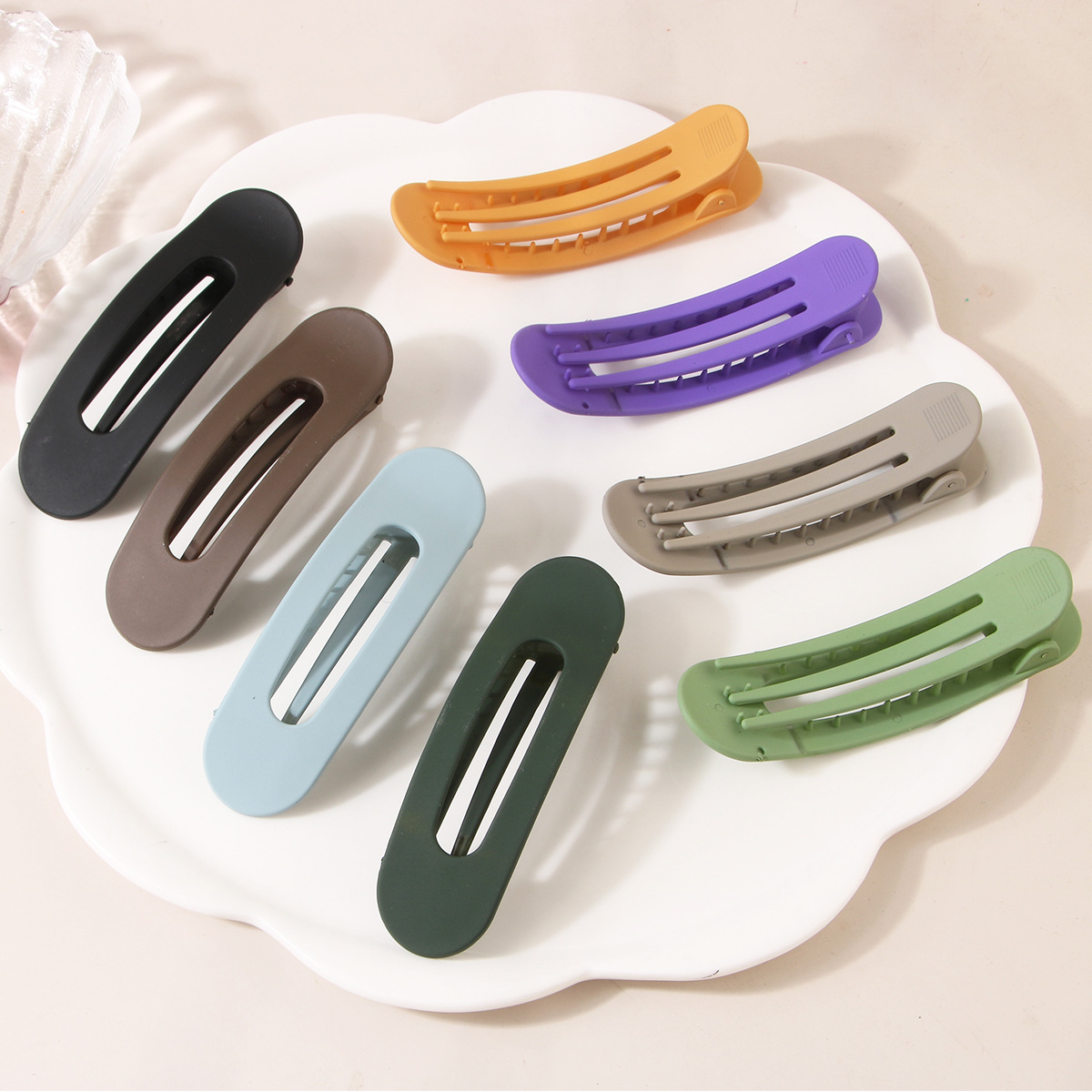 Long Duckbill Hair Clip – Minimalist Daily Wear_CWAHA6514