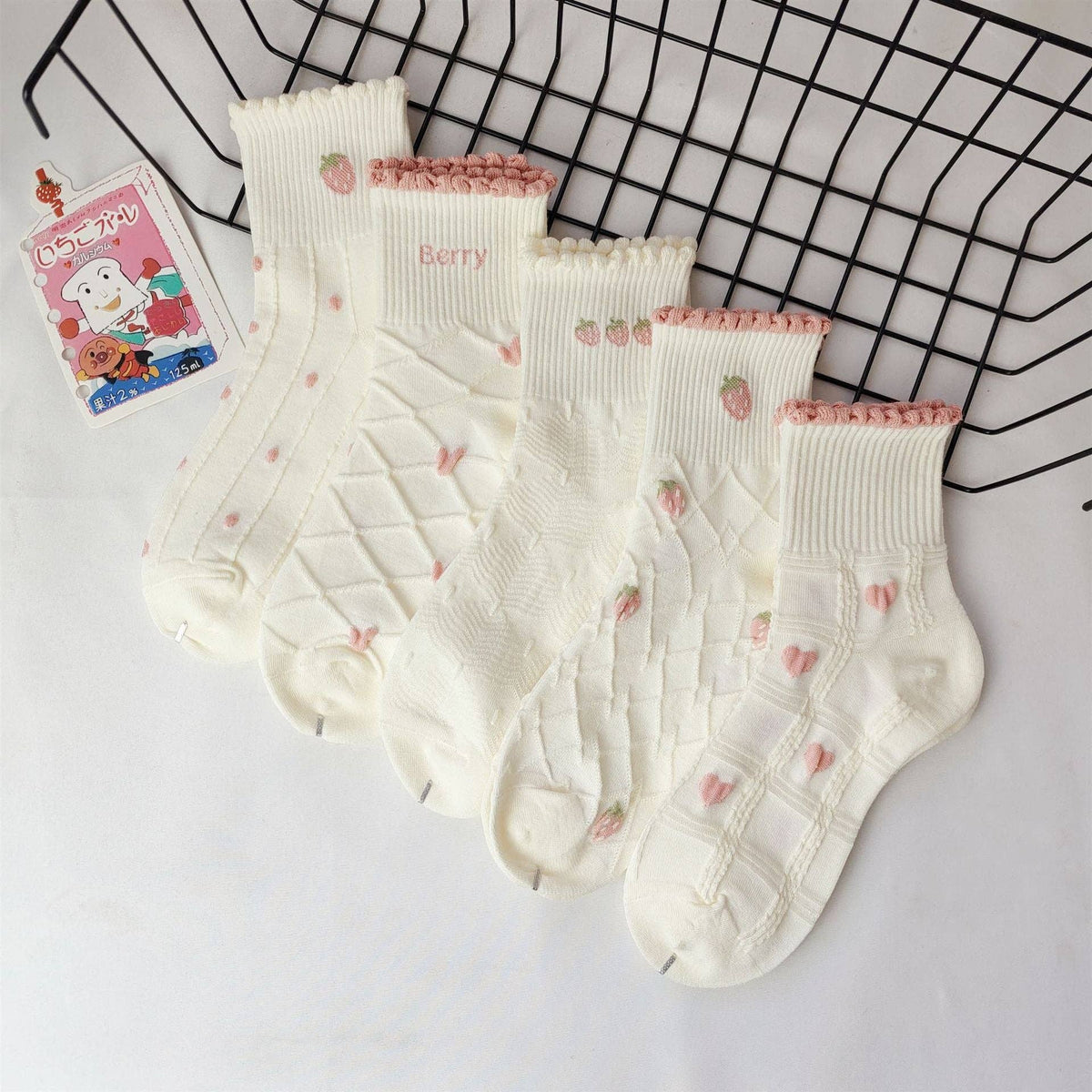 Rufia - Strawberry & Heart Pattern Crew Socks