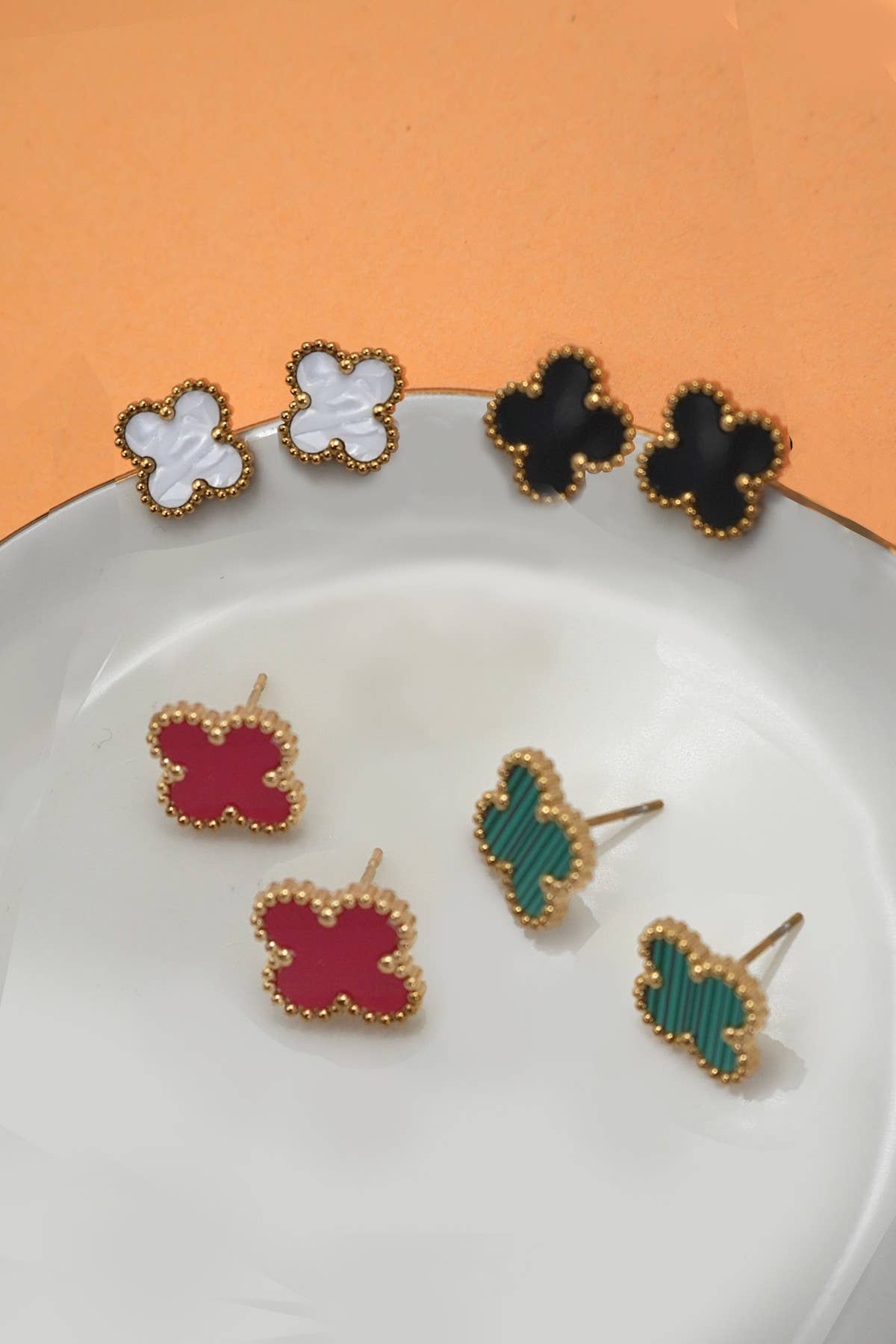 VINTAGE CLOVER  STUD EARRINGS | 40E389