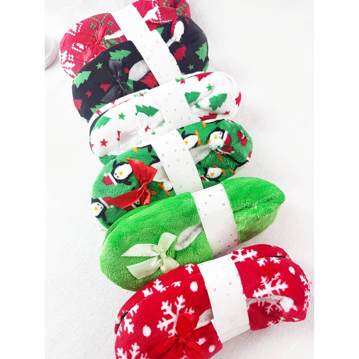 Adult Christmas Theme Fuzzy Slippers
