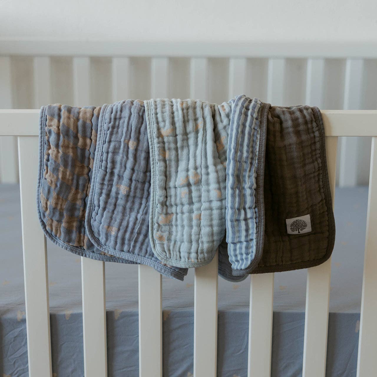 Muslin Burp Cloths (4 Pack)