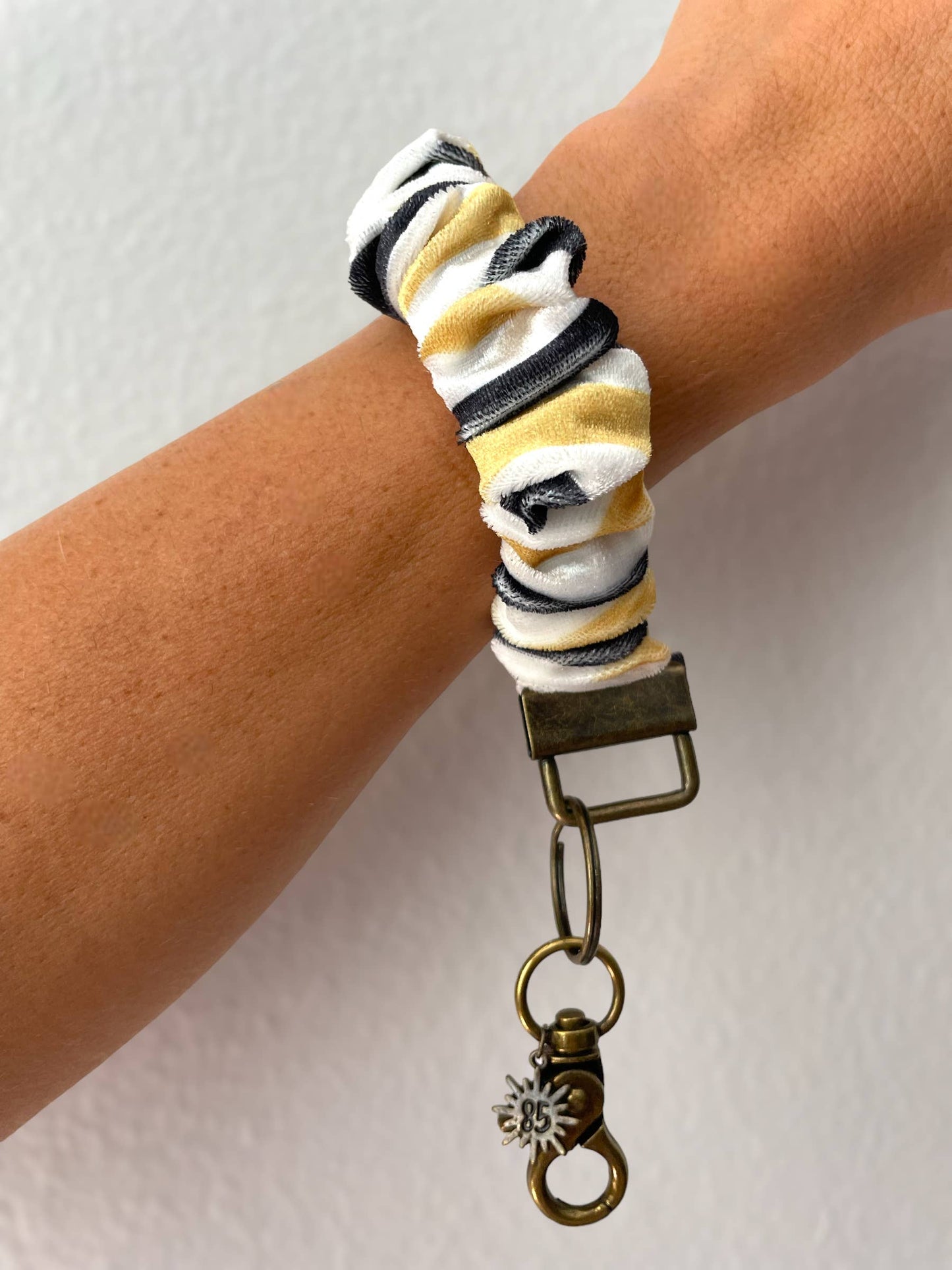 Scrunchie Keychain Leopard