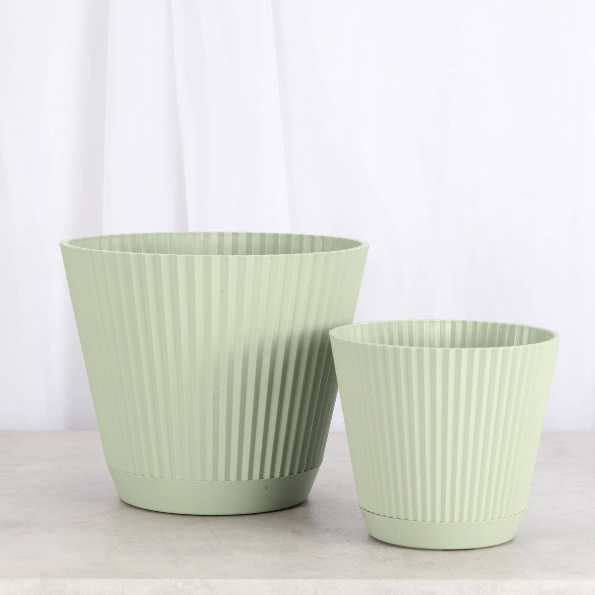 Ruffle Textured Plastic Planter with Attached Saucer
