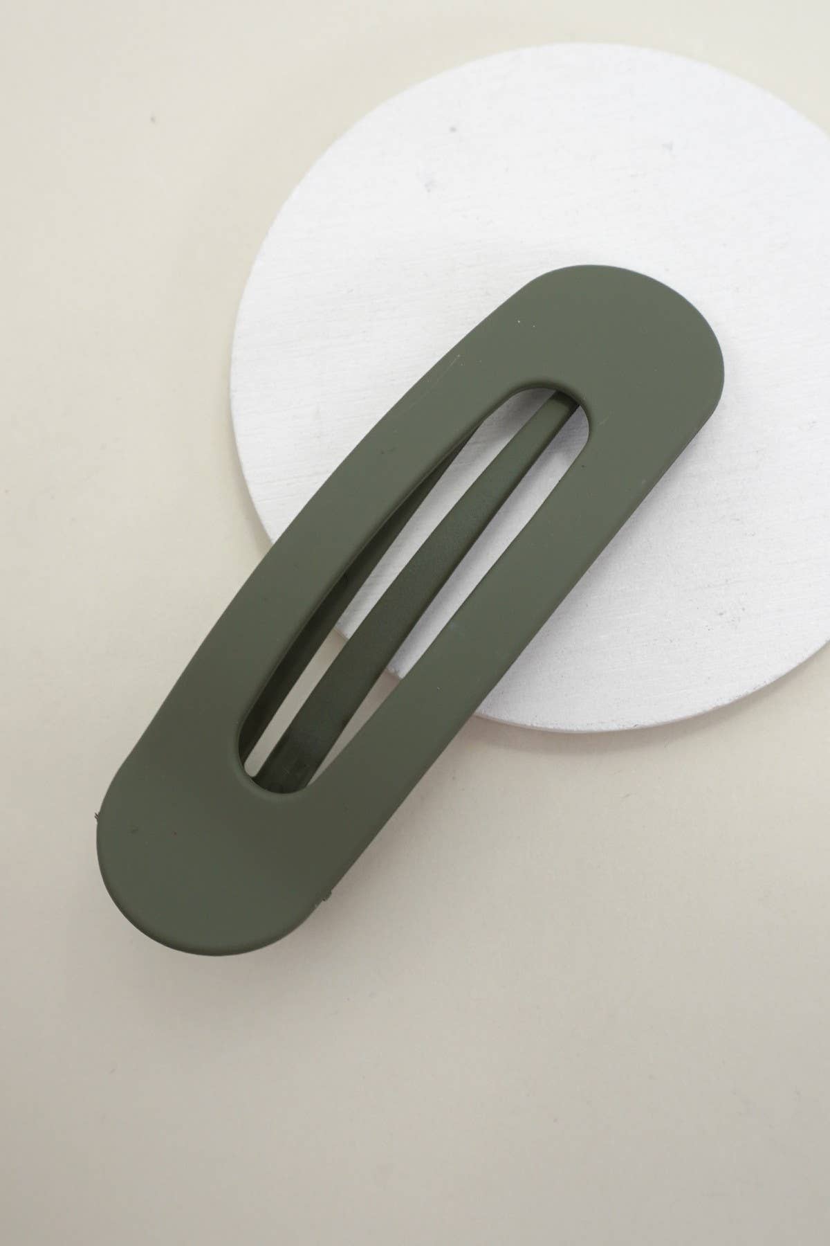 LARGE OVAL LAY DOWN FLAT HAIR CLAW CLIPS | 40H916