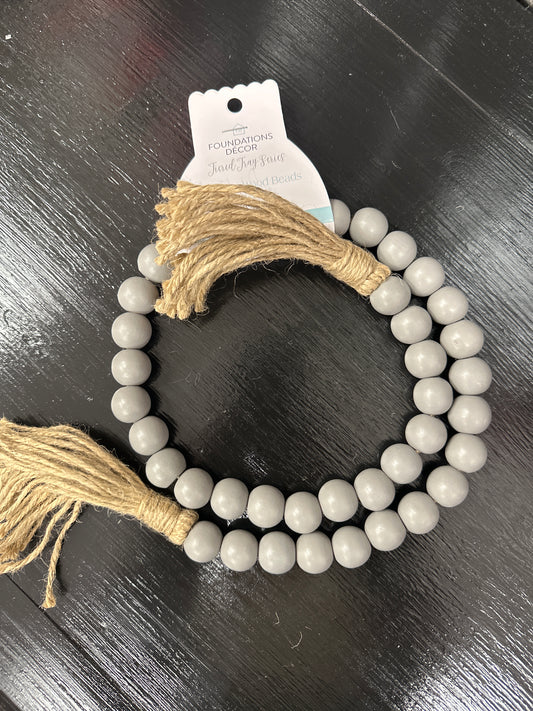 Guirnalda de cuentas de madera en color gris pizarra